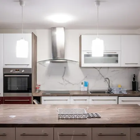 Apartma Tia 2 * Zreče
