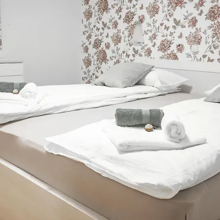 Apartma Tia 2 * Zreče