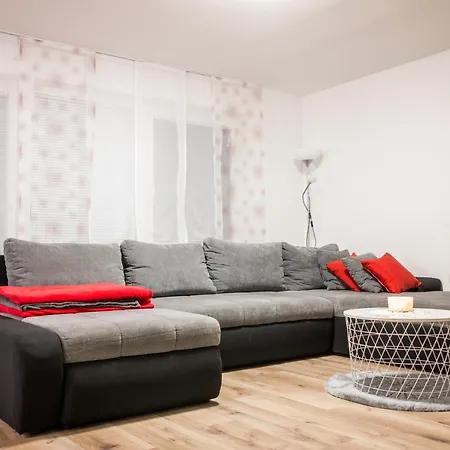 Apartma Tia 2 Apartment