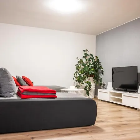 Apartma Tia 2 Зрече